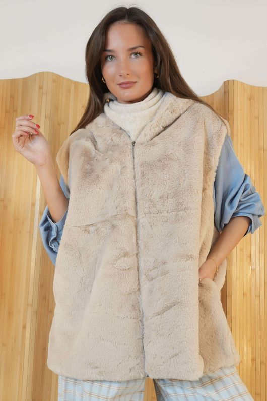 Mara Luxury Faux Fur Hooded Gilet Champagne /20=